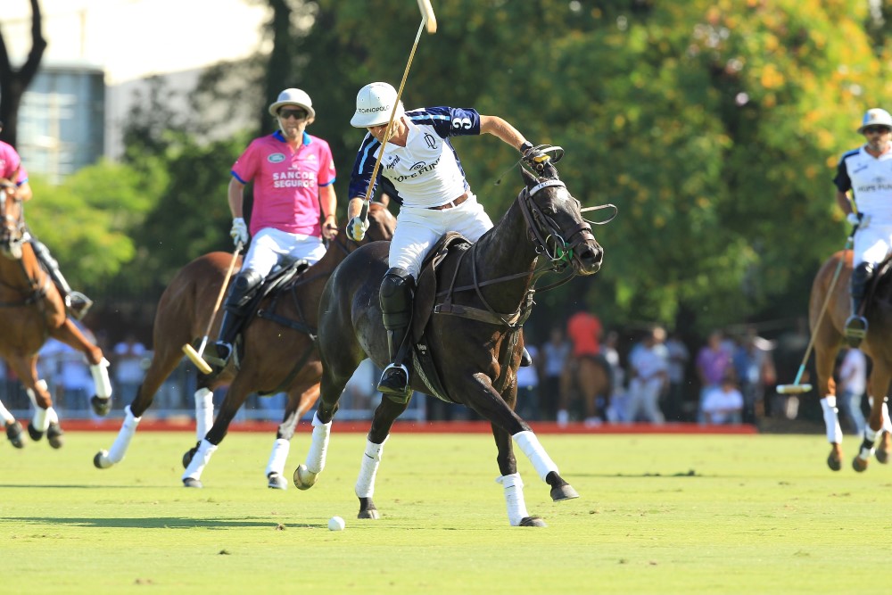 GentilezaMELITO CEREZOAAPpolophotographypolomagazine120campargabiertodepolopalermoargentina2013 2